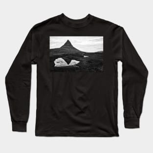 Kirkjufell Reflection - Black & White Long Sleeve T-Shirt
